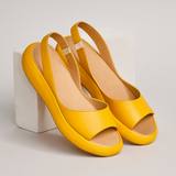 Leta | Atviros ir neslystančios sandalos