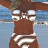 Bikini su Aukštu Juosmeniu ir Trikampio Formos Liemenėle, Dvidalis