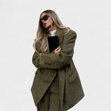 Kamilė | Elegantiškas Urbanistinis Kostiumas